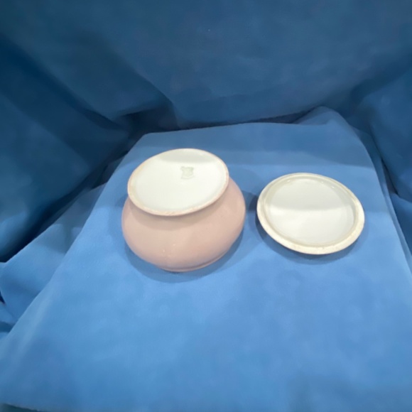 Vintage, ceramic hand painted, 3 piece vanity set. - Picture 15 of 15